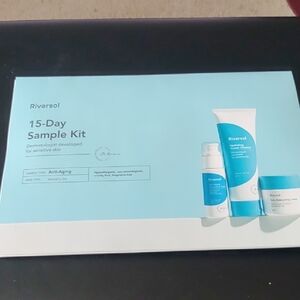 Riversol 15-Day Sample Kit - Blue and White
